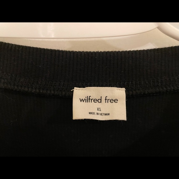 Aritzia Wilfred Free Mavis T-Shirt - Picture 4 of 5